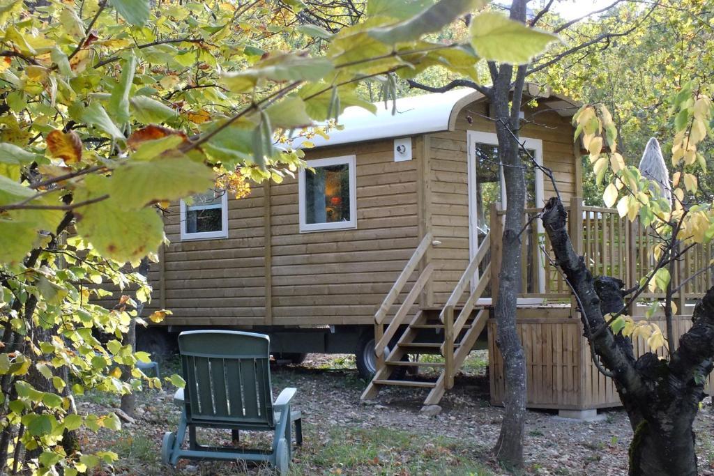 La Drugere - Gites Et Roulottes Nyons Habitación foto
